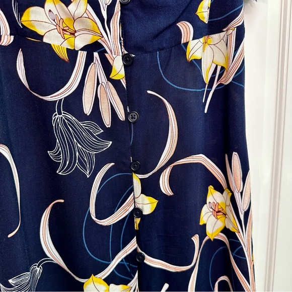 Band of Gypsies Ruffle Front Button Down Floral Midi Dress Size Small - Picture 7 of 12